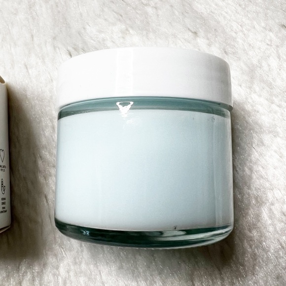 NIB Earth Harbor Azure Regenerative Neck Cream, Full Size, 60ml - Picture 5 of 9